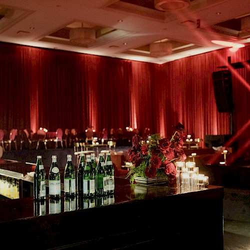 Hayes Mansion San Jose, Curio Collection by Hilton