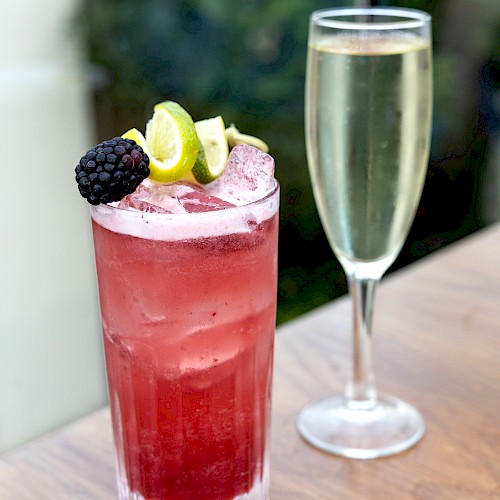 Hayes Mansion San Jose, Curio Collection by Hilton